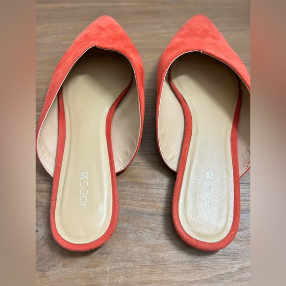 Red mules- perfect for the holidays and Valentines 💌 - Picture 3 of 8